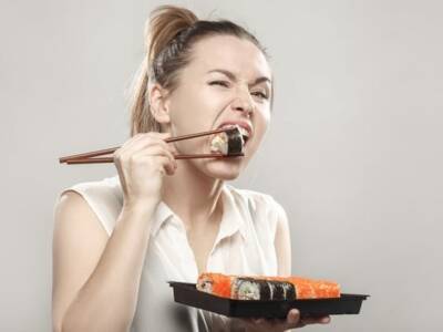 7 типичных ошибок европейцев в поедании суши