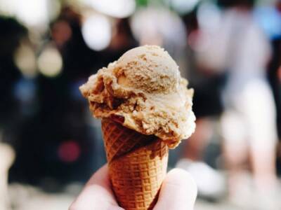 Можно ли есть мороженое, когда у тебя болит горло?