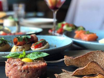 43582764_906355932907692_6775881147952922624_n