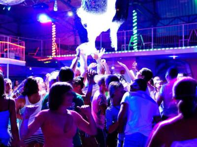 В ночном клубе Днепра действовала комната для разврата (ФОТО, ВИДЕО 18+). Афиша Днепра