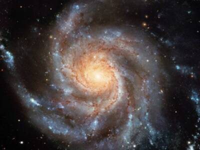 Галактика . Фото Хаббл. Афиша Днепра