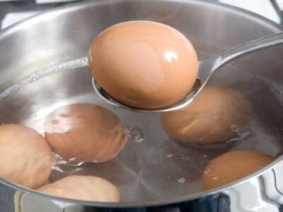 Как быстро почистить вареное яйцо за 2 секунды. Афиша Днепра