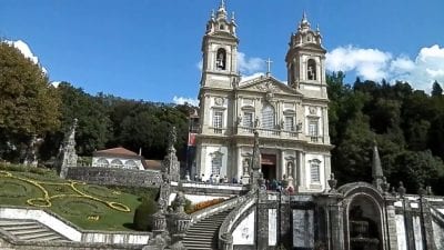 Дешевый отдых летом за границей: Брага, Португалия