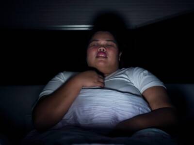 Сон при свете грозит женщинам ожирением. Афиша Днепра