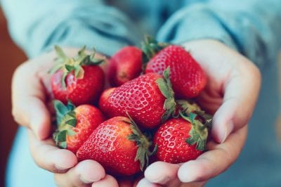 Правильное питание: топ-5 летних ягод для похудения. Афиша Днепра