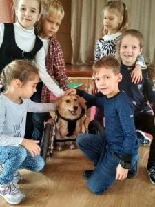 В Днепре собака с инвалидностью провела Открытый урок в школе. Афиша Днепра
