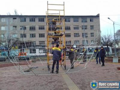 На Днепропетровщине устанавливают огромный селфи-шар (Фото). Афиша Днепра