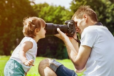Шарентинг: стоит ли выкладывать фото детей в интернет? Афиша Днепра