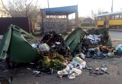 Не опять, а снова: в Днепре вандалы уничтожают мусорные баки. Афиша Днепра