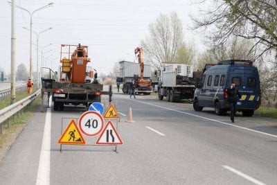 Семь контрольно-пропускных пунктов установили на въездах в Днепр. Афиша Днепра