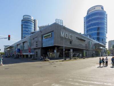 Получи ответ: когда в Днепре откроют ТРЦ, кинотеатры и хостелы. Афиша Днепра