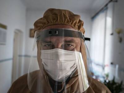 Фоторепортаж, как лечат коронавирус в Украине (Фото). Афиша Днепра
