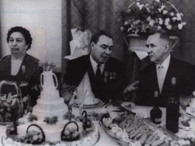 В Соцсети вспомнили как в Днепре обедал Брежнев. Афиша Днепра
