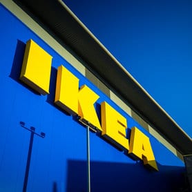 IKEA продает мебель из незаконной украинской древесины, – расследование. Афиша Днепра