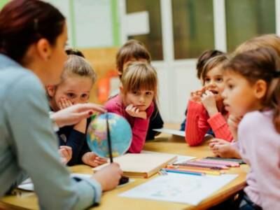 Онлайн и офлайн: в украинских школах могут ввести смешанную форму обучения. Афиша Днепра