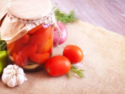 Маринованные помидоры на зиму: лучшие рецепты домашних заготовок. Афиша Днепра