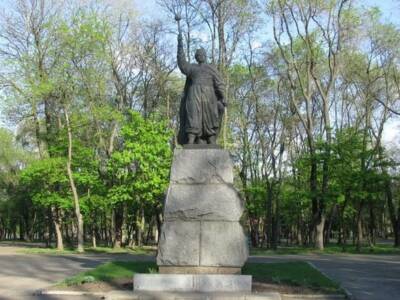 Днепрян просят поделиться воспоминаниями о парке Богдана Хмельницкого