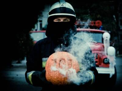 Днепровские пожарные провели фотосессию, посвященную Хэллоуину (Фото). Афиша Днепра
