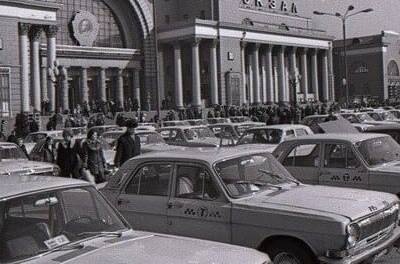 Как выглядел транспорт на улицах Днепра в 70-80-е годы: архивные фото. Афиша Днепра