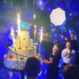 Космический торт: днепровская кондитер удивила своим новым творением (Фото). Афиша Днепра