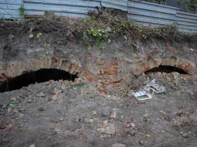 В центре Днепра на стройплощадке нашли старинное подземелье (Фото). Афиша Днепра