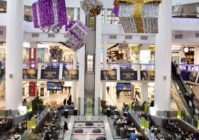 Как будут работать торговые центры на Новый год и Рождество. Афиша Днепра