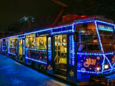 Как будет работать общественный транспорт в Днепре в новогодние праздники. Афиша Днепра