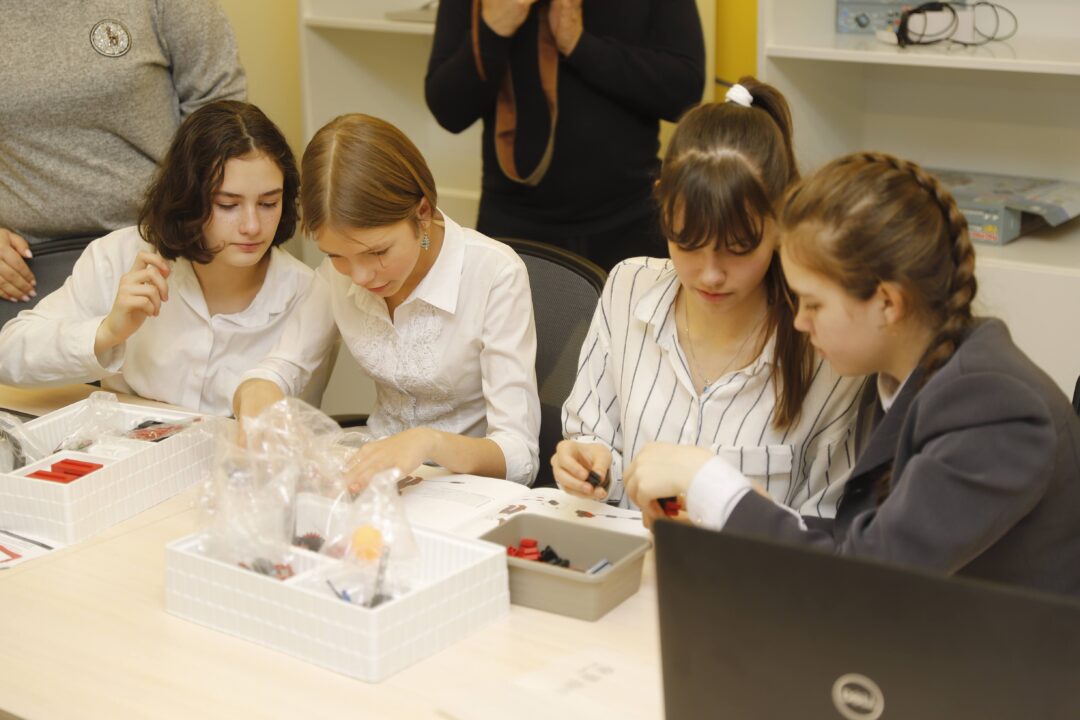 В Днепре открыли первый STEM-кабинет: как он будет работать. Афиша Днепра