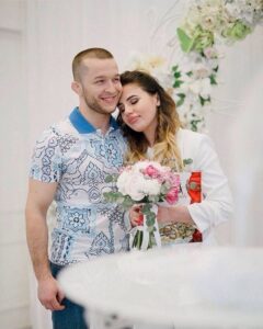 Блогер Анна Алхим рассказала, что ее заставило спать в гробу. Афиша Днепра
