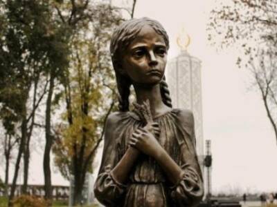 Вандалы осквернили памятник жертвам Голодомора. Афиша Днепра