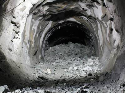 В Днепровском метро соединили первый тоннель: момент взрыва. Афиша Днепра