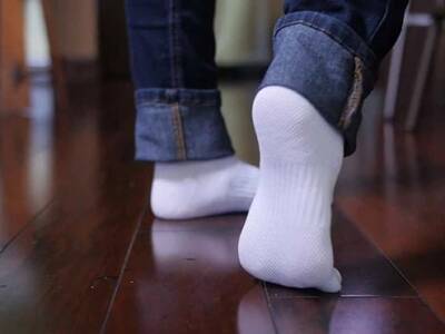 Будут выглядеть, как новые: несколько способов отстирать белые носки. Афиша Днепра