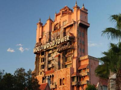 Disney снимет фильм «Башня ужаса», основанный на аттракционе парка. Афиша Днепра