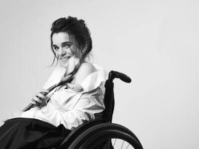 Первая фотомодель с инвалидностью в Украине откровенно про роды и жизнь в Лондоне. Афиша Днепра
