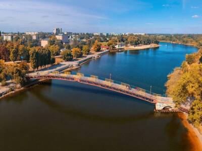 Знаменитый горбатый мост Днепропетровщины преображается. Афиша Днепра