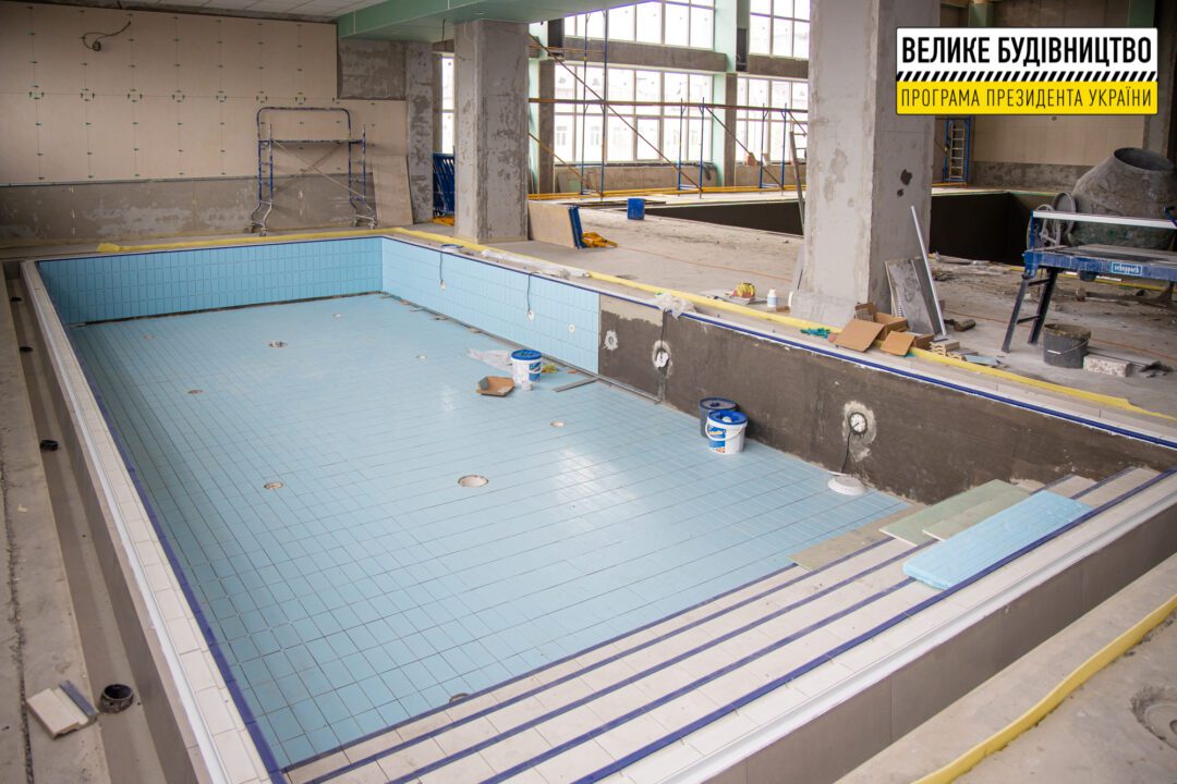 Первое испытание водой прошел новый бассейн в Слобожанском. Афиша Днепра