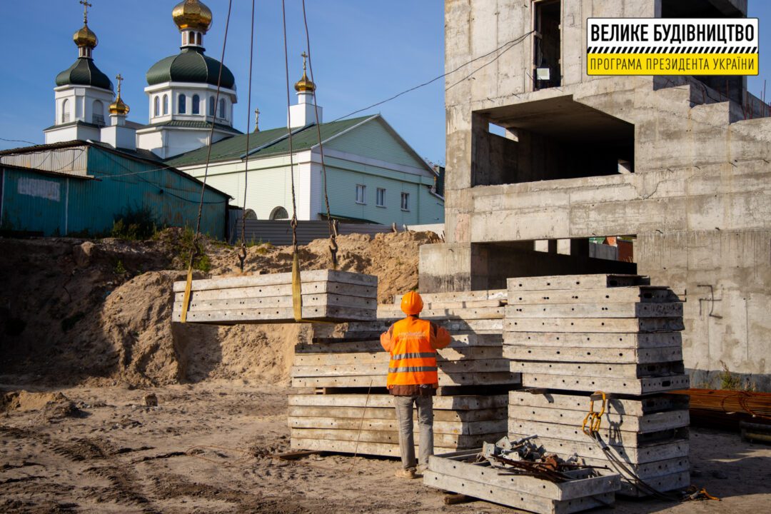 На Днепропетровщине модернизируют легендарный стадион. Афиша Днепра