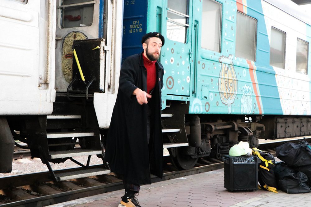 Гостей на «DniPro ГогольFest» привез первый в Европе арт-поезд. Афиша Днепра