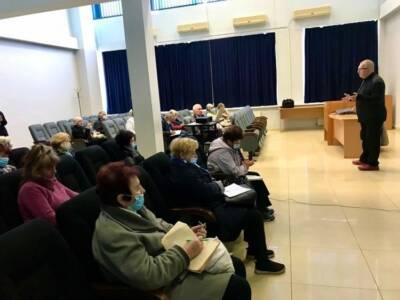 10 лайфхаков для дачи: в Днепре организовали лекции по агрономии . Афиша Днепра