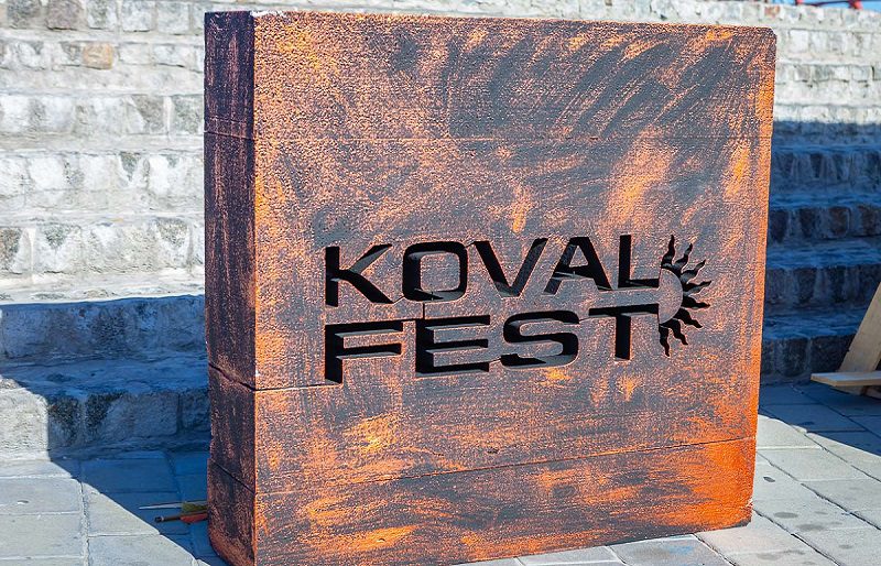 «Koval fest» в Днепре: 3-метровый сокол и выставка оружия. Афиша Днепра
