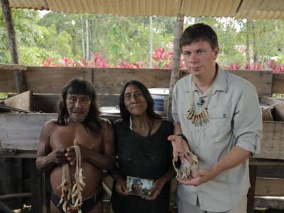 Комаров встретится с единственной выжившей после встречи с неконтактным племенем. Афиша Днепра