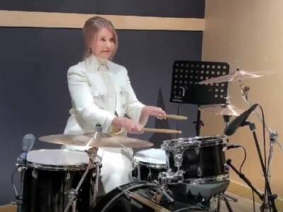 Юлия Тимошенко сыграла на барабанах: видео. Афиша Днепра
